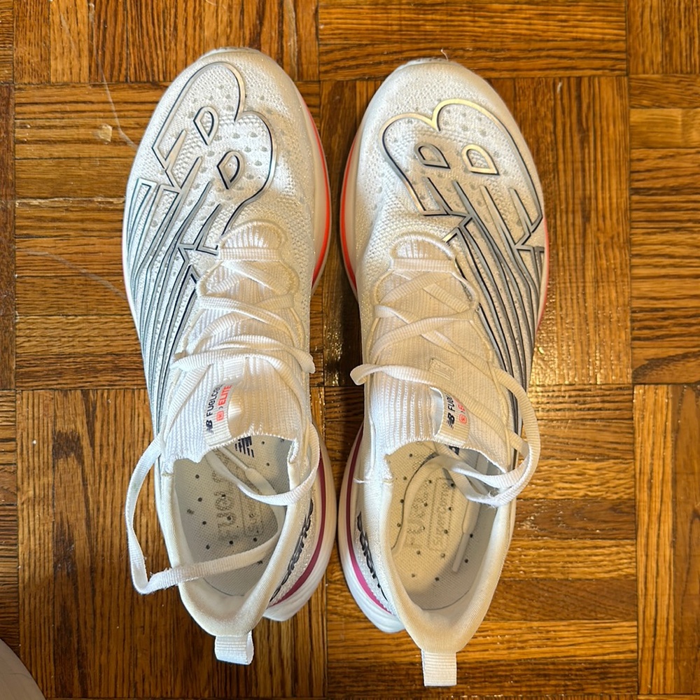 New Balance fuel cell supercomp elite. No flaws EUC Brand new!